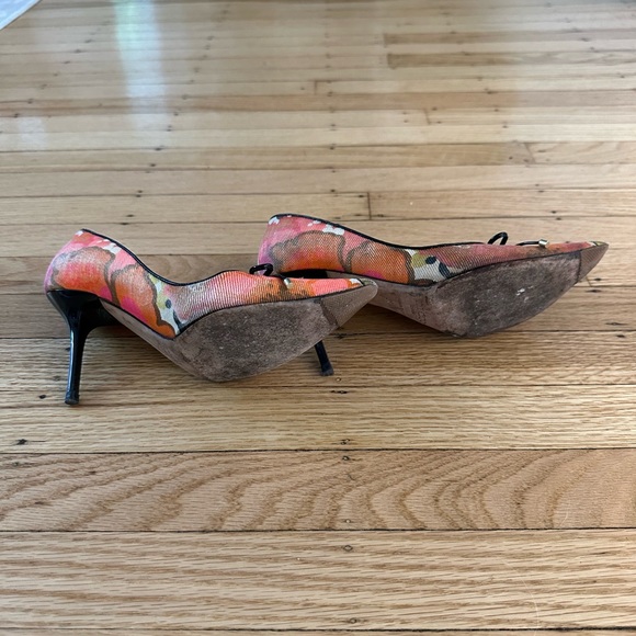 Jimmy Choo multicolor floral canvas pumps size 35.5 - Picture 2 of 5